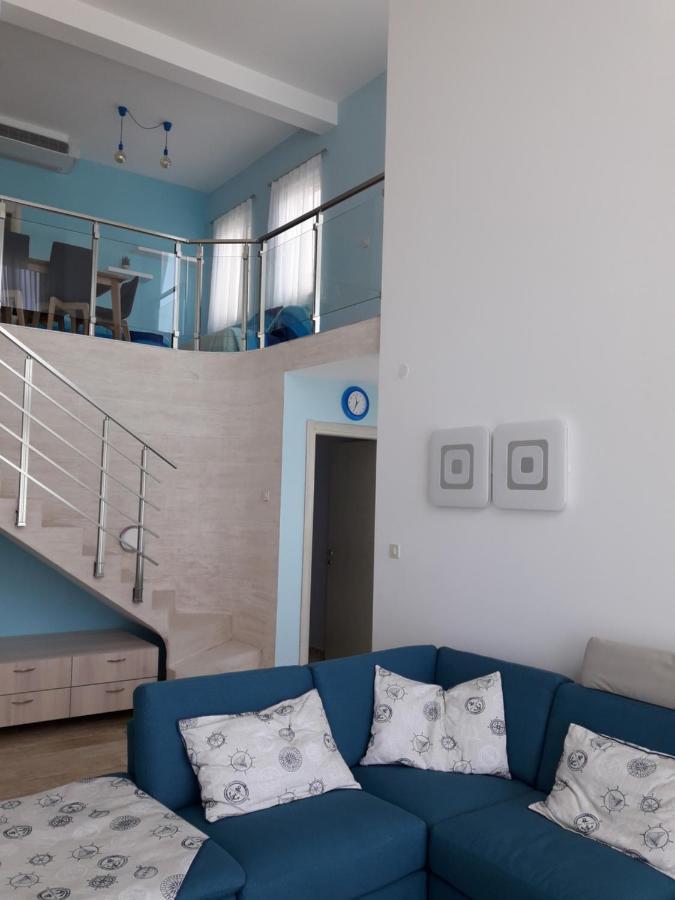 Aurora House Duplex Appartement Njivice Buitenkant foto